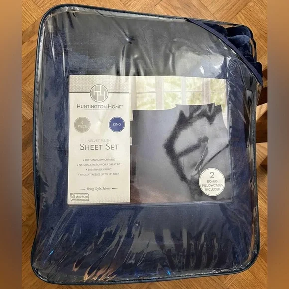 Huntington Home Navy Velvet Plush Sheet Set - Picture 1 of 2